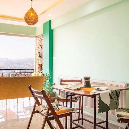 Flat With Great View And Central Location In Konak Izmir Exterior foto