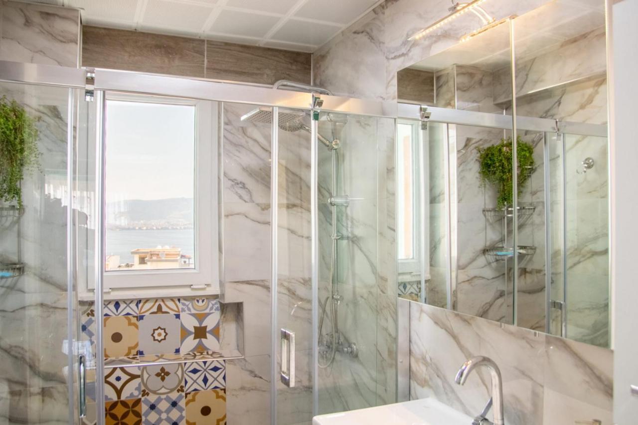Flat With Great View And Central Location In Konak Izmir Exterior foto