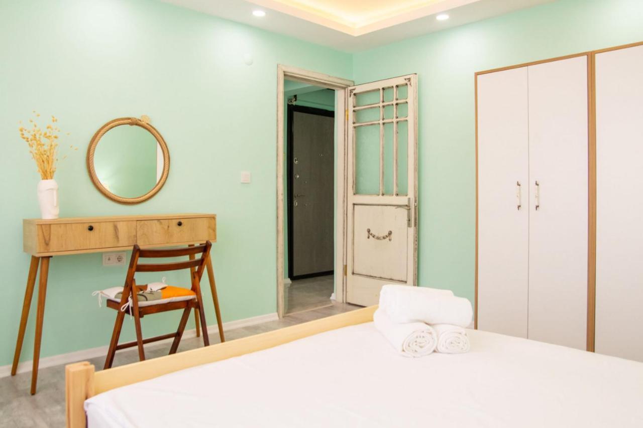 Flat With Great View And Central Location In Konak Izmir Exterior foto